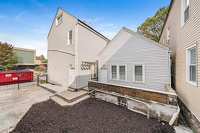 2nd image of 4800 S Winchester Ave #16368223