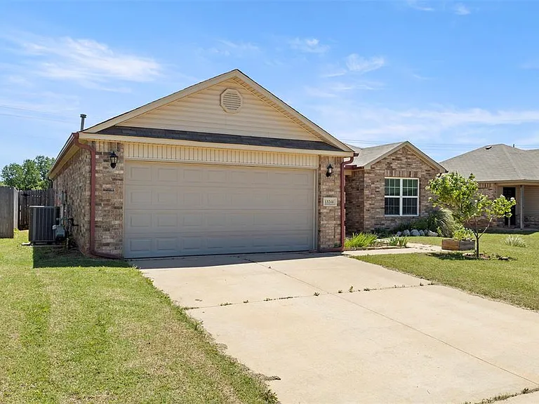 13244 Beekman Dr — Photo 4