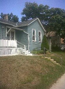 1st image of 904 E North Ave