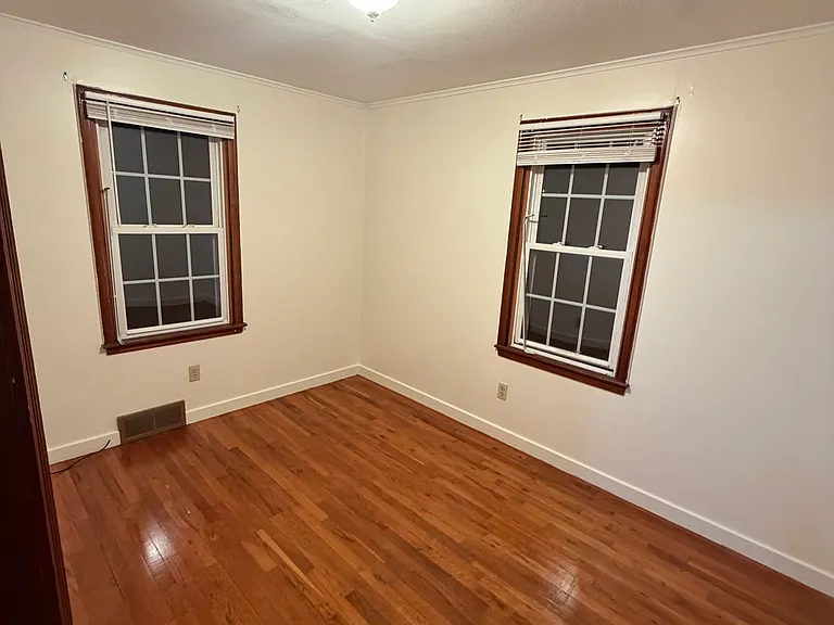 420 Sewickley St — Photo 9