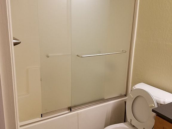 Bathroom 3 (both identical)