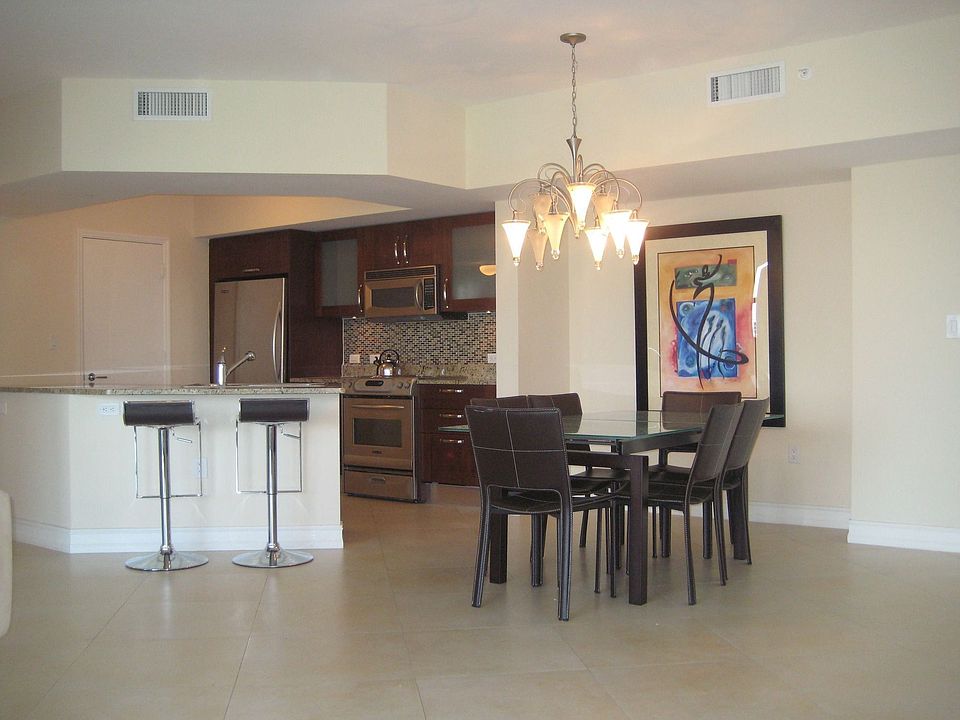 kitchen & dining area