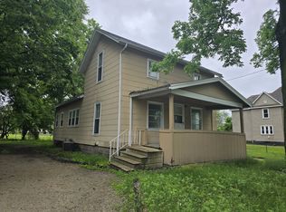 820 Logan Ave, Waterloo, IA 50703