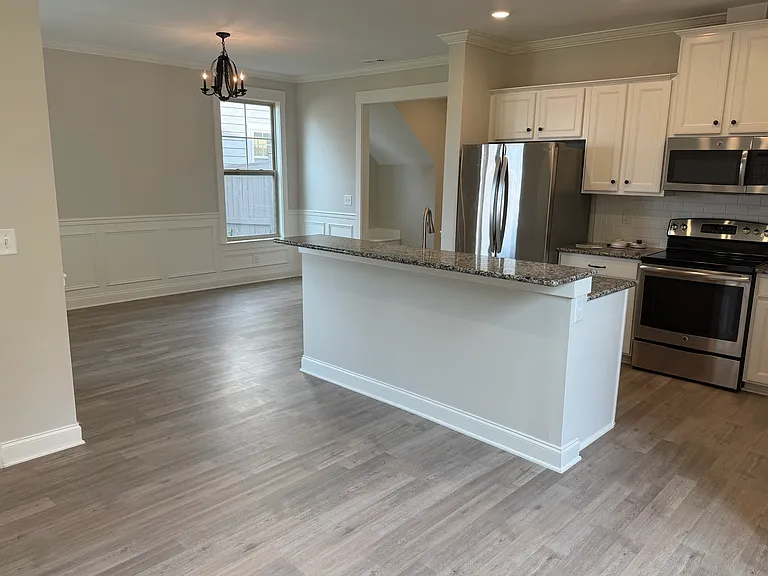 2812 Americus Dr — Photo 8
