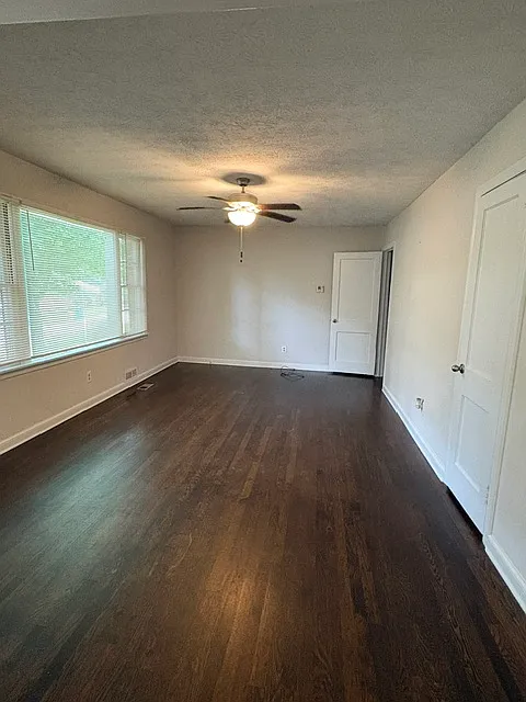 2174 Trailwood Drive - 1 — Photo 4
