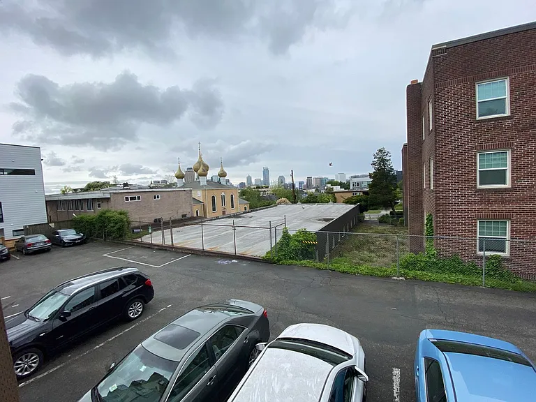 Annaron Apartments — Photo 44