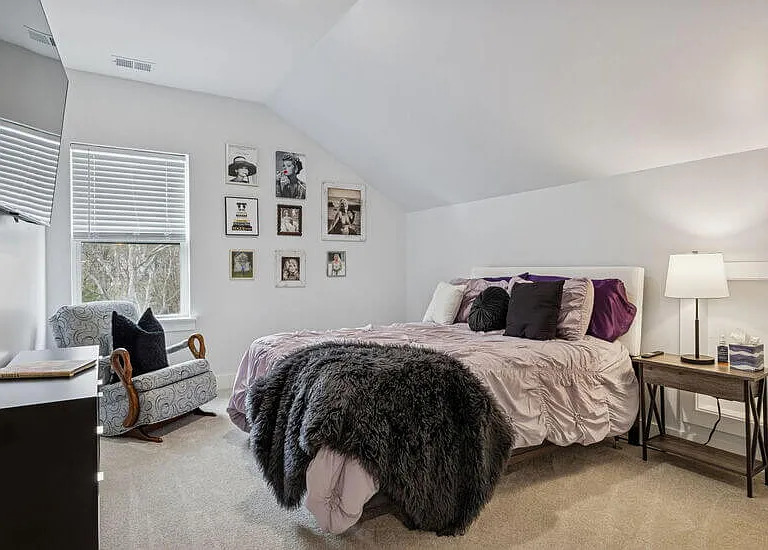 Queen Bedroom on 3rd floor