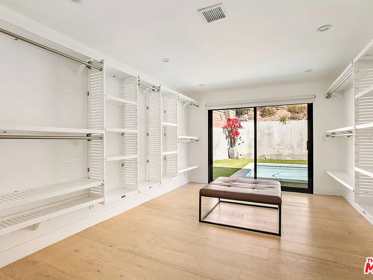 344 Arno Way — Photo 24