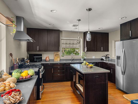 5th image of 3205 E CLARENDON Avenue #13