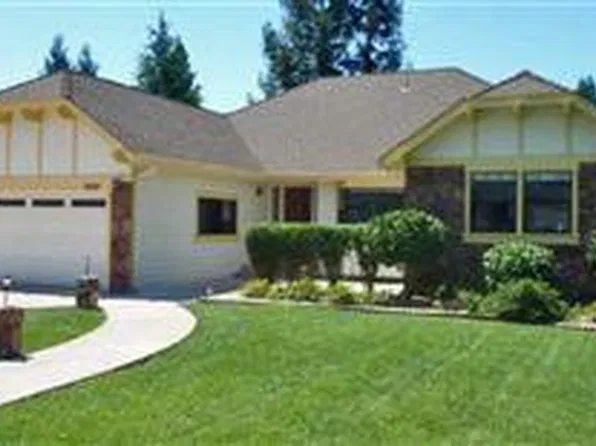 5525 Carriage Ln, Santa Rosa, CA 95403