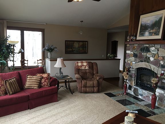 4th image of 13536 Pleasant Dr