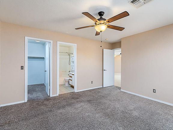 5th image of 13437 W Young St