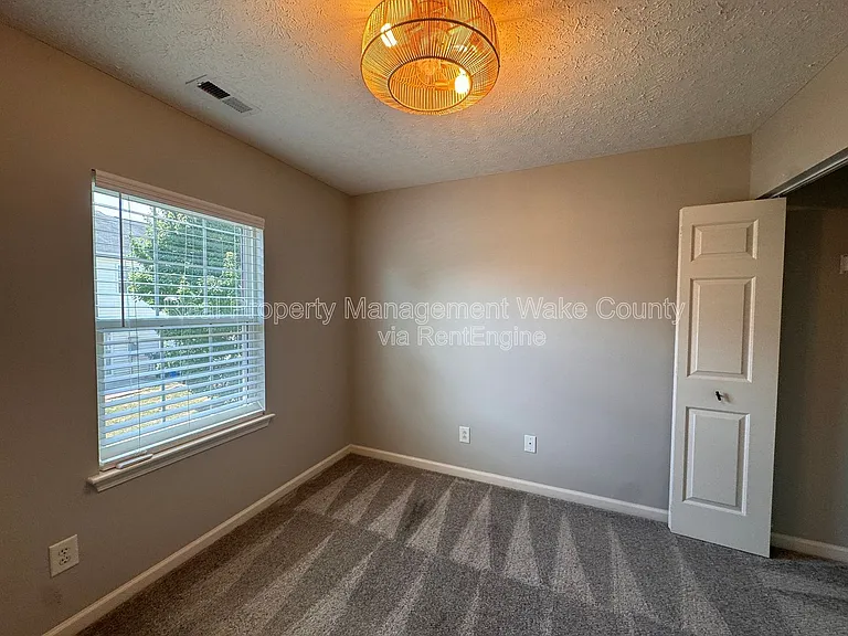 5228 Big Bass Dr — Photo 19