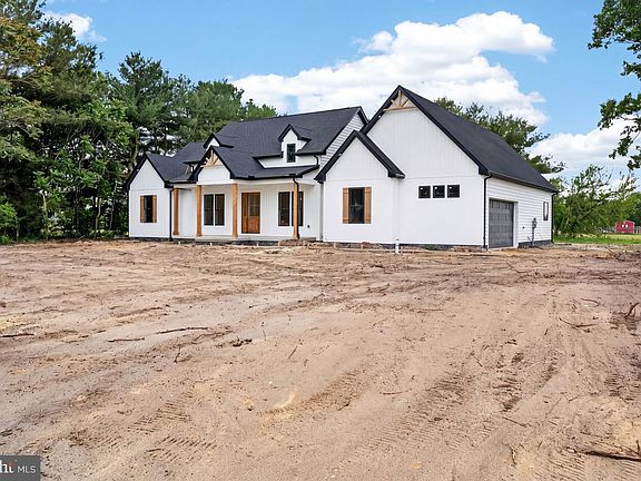 2nd image of 14133 Pepperbox Rd