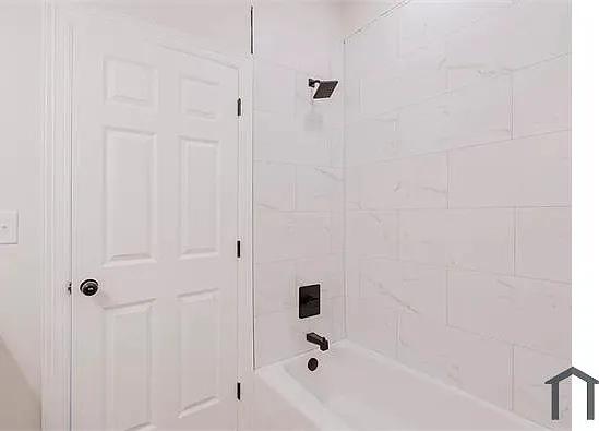 901 S 40th St #B — Photo 1