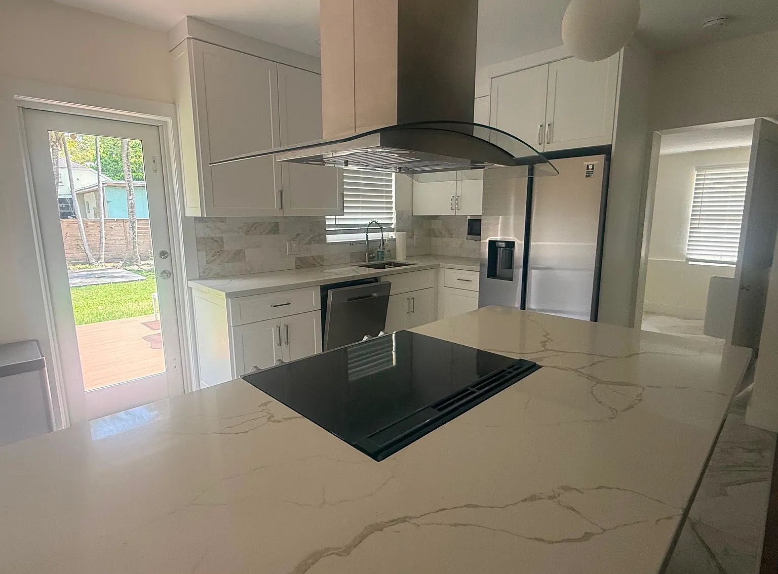 3 bed, 1188 sqft, $4,000 — Photo 3
