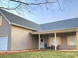 201 Tarrington Dr, Statesville, NC 28625