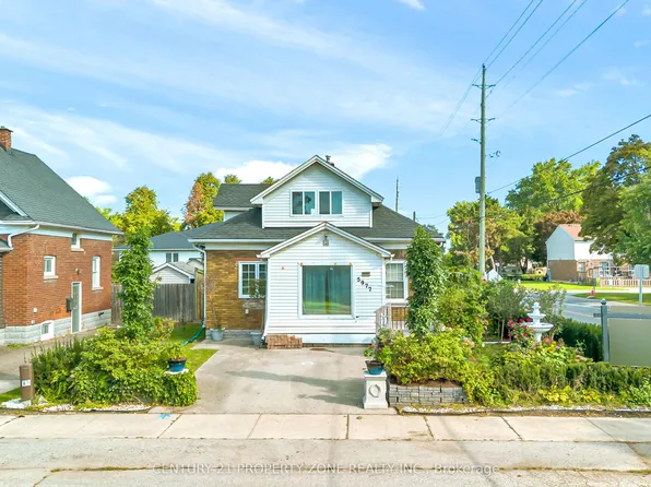 5977 Saint Marys St, Niagara Falls, ON L2J 1B8