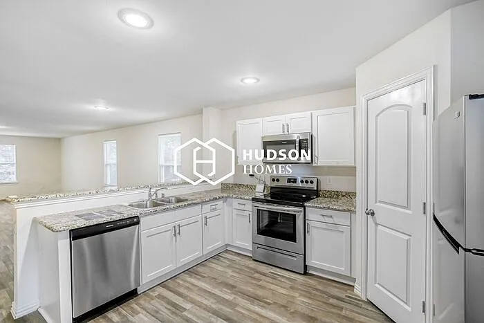 142 Nob Hill Rd — Photo 6