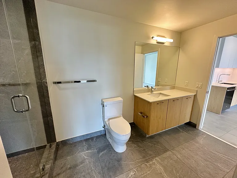 276 NW 31st St #A — Photo 8