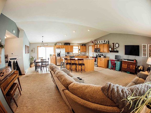 3rd image of 1803 8th Ave NE