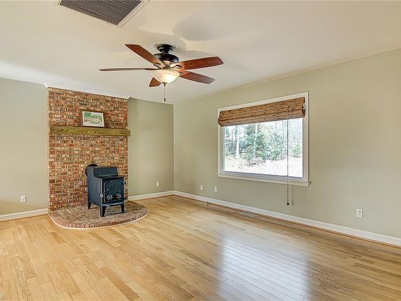 4th image of 7605 Timberline Dr