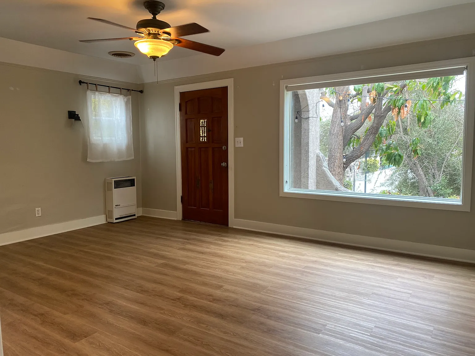 1 bed, $3,100 — Photo 3