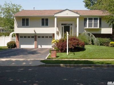 112 Ursula Dr, Roslyn, NY, 11576