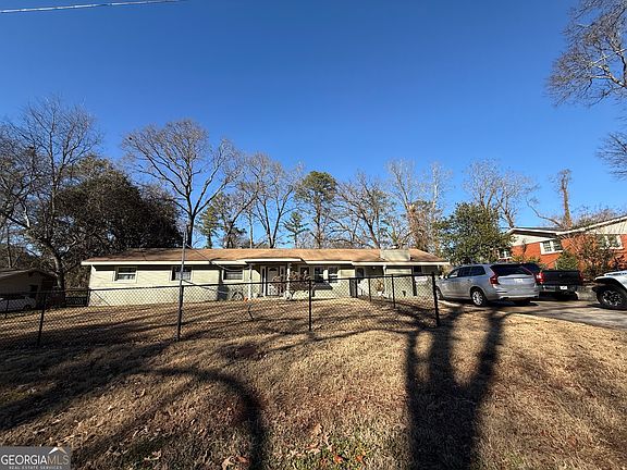 2nd image of 102 Hemlock St