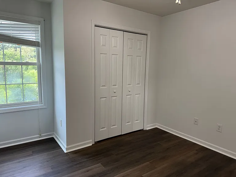 79 Thoroughbred Cir — Photo 15
