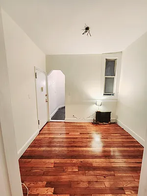 Rented by Oxford Property Group | media 12