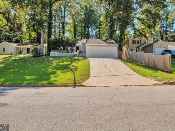 5061 Martins Crossing Rd, Stone Mountain, GA 30088