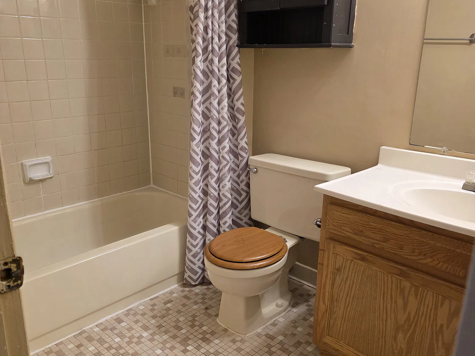 2 bed, 1.5 bath, 1000 sqft, $1,695 — Photo 2