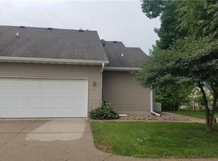 121 SW Hickory Gln, Grimes, IA 50111