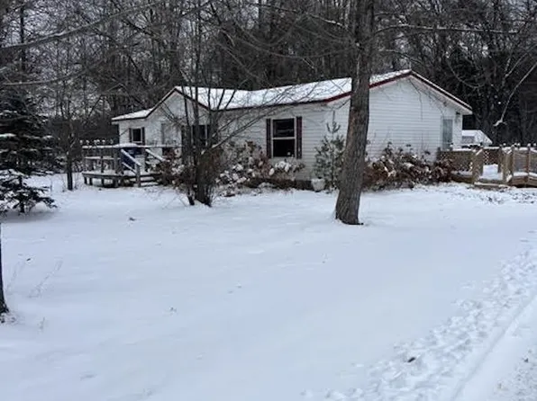 W4817 Chrissie Cir, Shawano, WI 54166