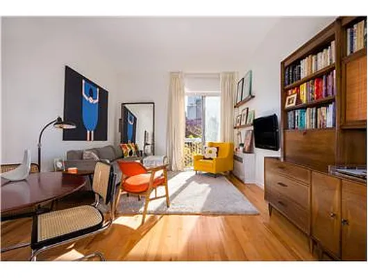 Rented by Douglas Elliman | media 8