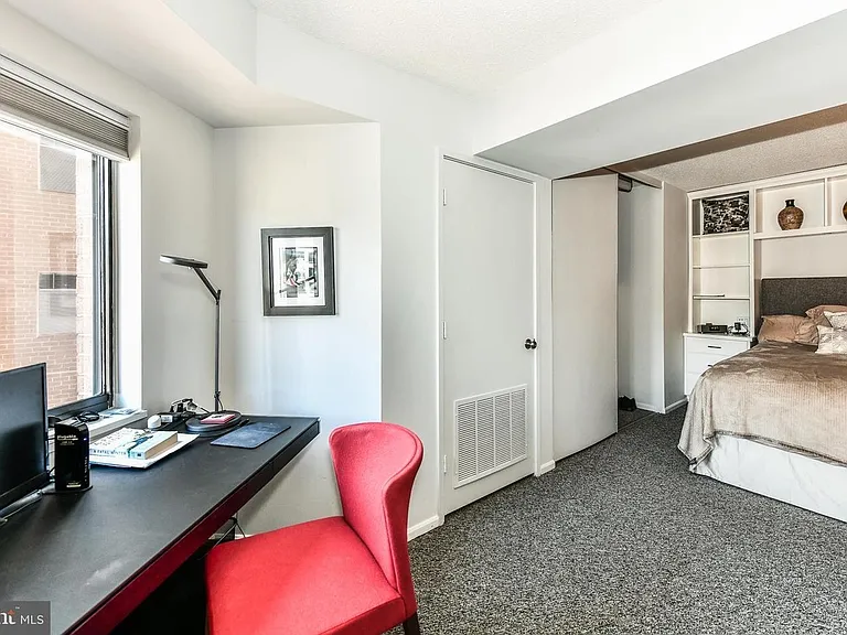 900 N Stafford St #1410 — Photo 20