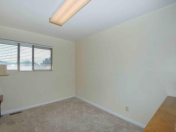 3rd image of 5 Sepulveda Dr