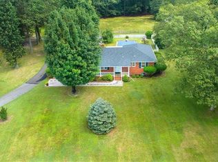 38 Vanderveer Rd, Freehold, NJ 07728
