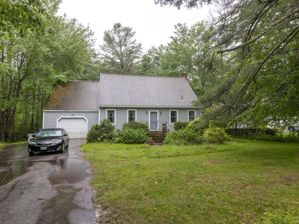 19 Canterbury Circle, Kennebunk, ME 04043