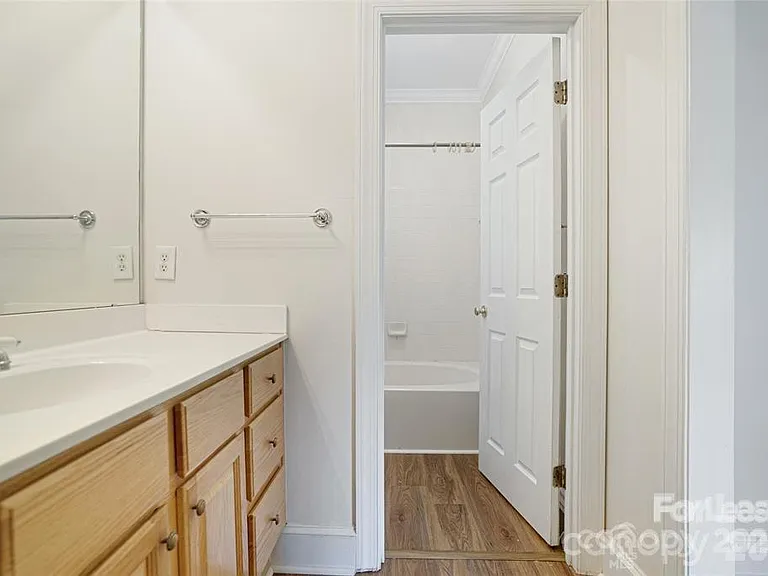 112 McConnell Dr — Photo 22