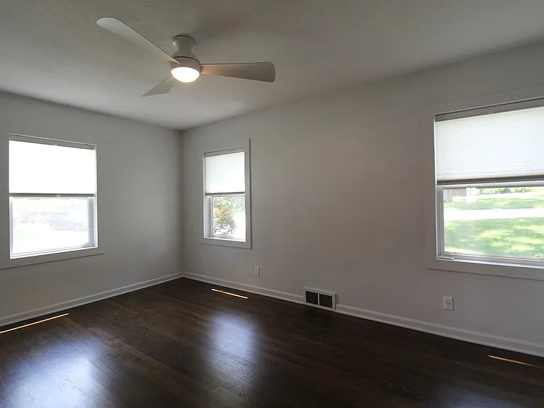 5739 Beverly Ln — Photo 9