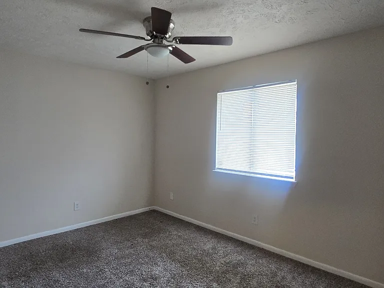 3910 Venetian Cir #1 — Photo 4