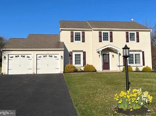 1453 Southern Ct, Warminster, PA 18974