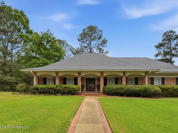 235 Brae Burn Dr, Jackson, MS 39211