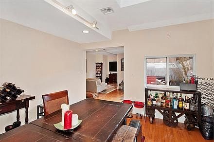 1st image of 82 Franklin St APT 6