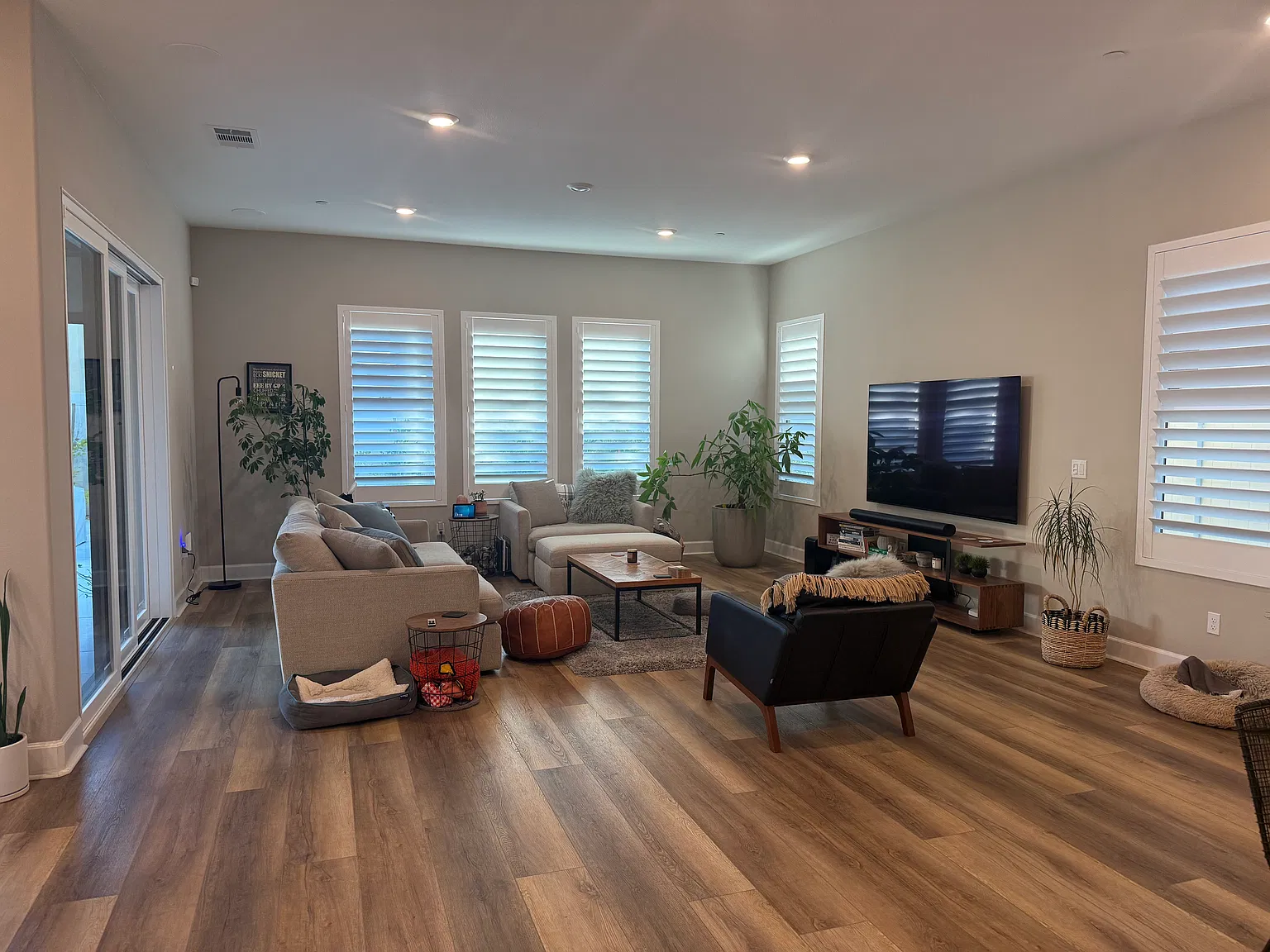 4 bed, 4.5 bath, 3157 sqft, $7,500 — Photo 4