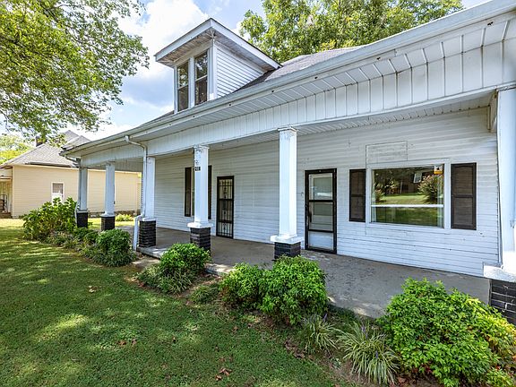 4th image of 218 Ostella Rd
