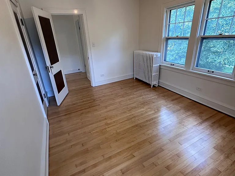 321 Roosevelt Ave — Photo 16