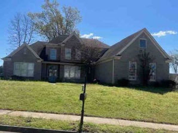 10405 Mabry Mill Rd, Cordova, TN 38016